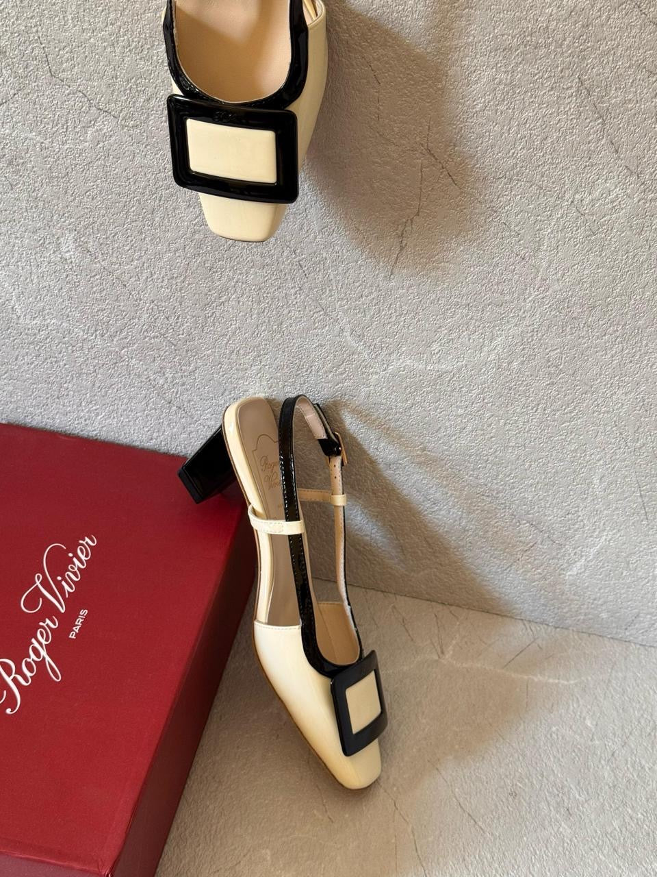 Roger Viver Heels