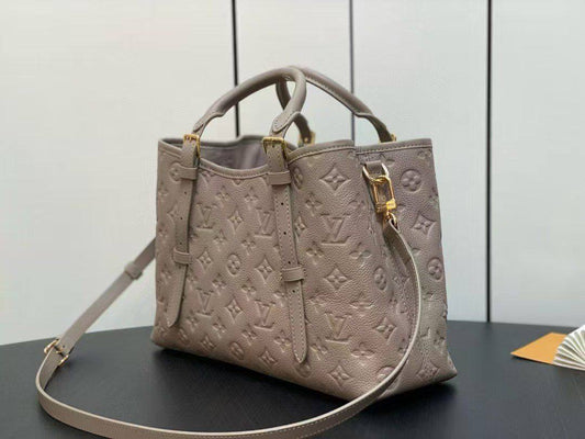 Louis Vuitton Tote Bag (VIP Quality)