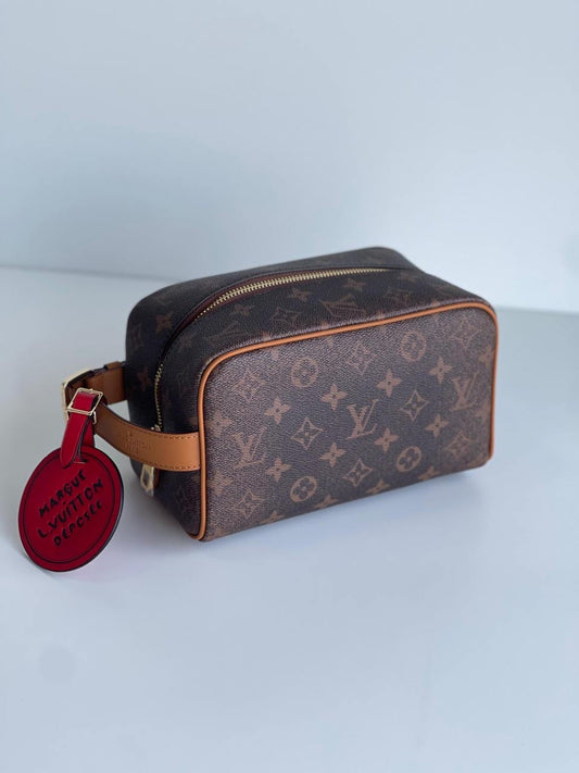 Louis Vuitton Pouch (VIP Quality) 2 colors