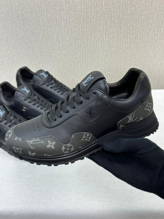 Louis Vuitton Sneakers 2 colors