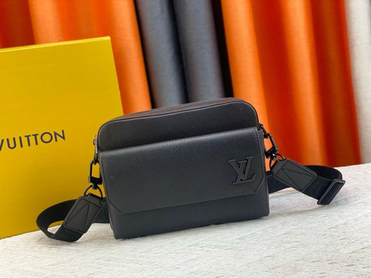 Louis Vuitton Messenger Bag