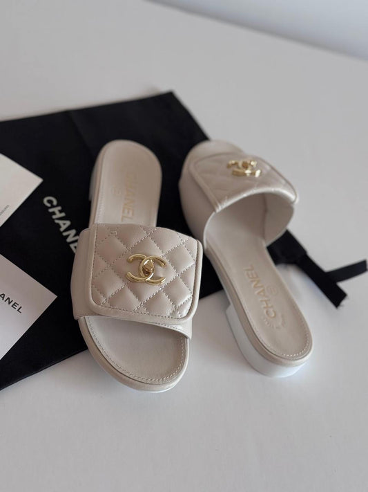 Chanel Slipper