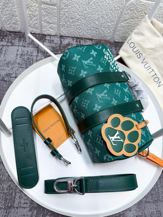 Louis Vuitton Sling Bag (VIP Quality)