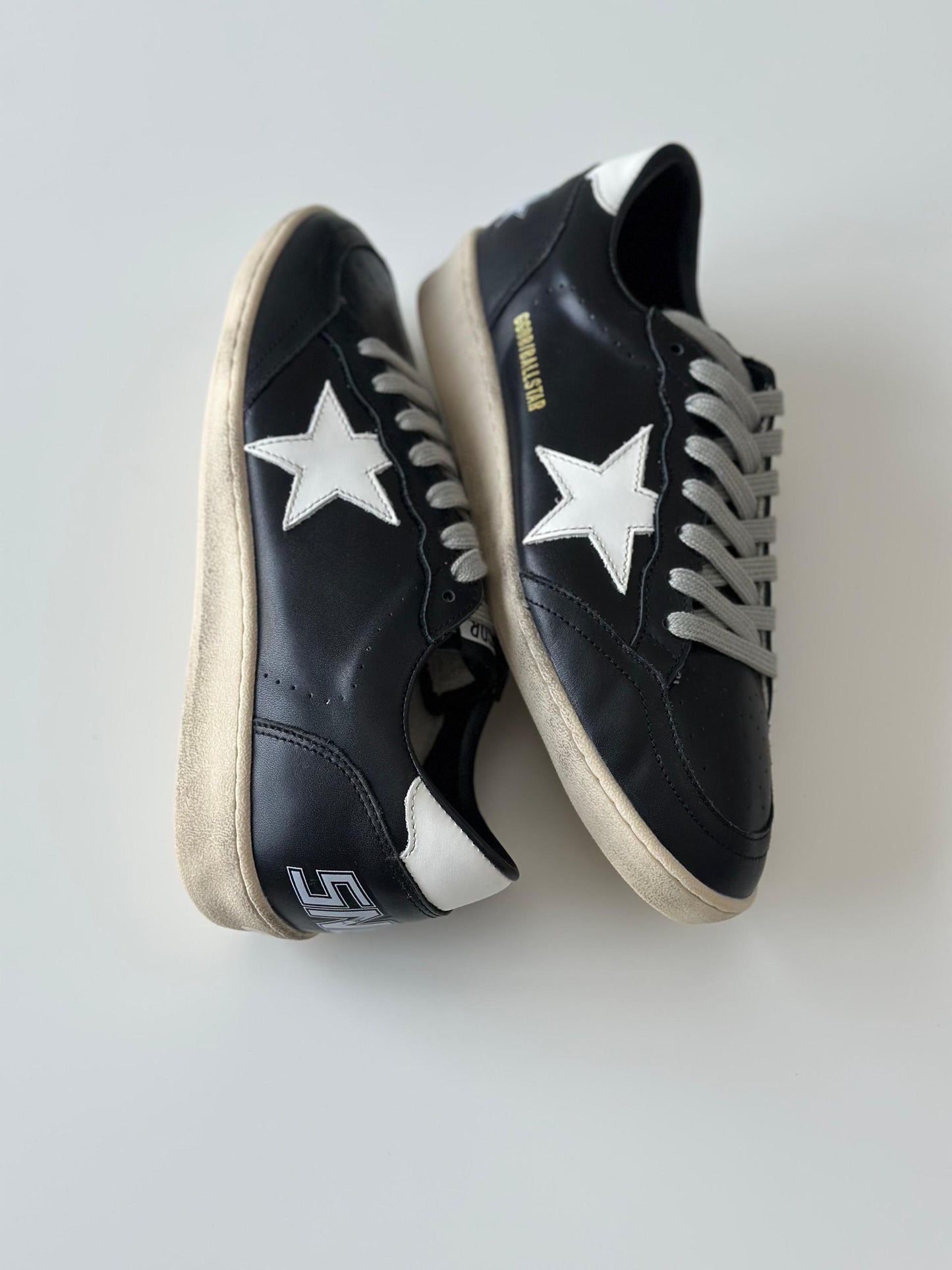 Golden Goose Sneakers