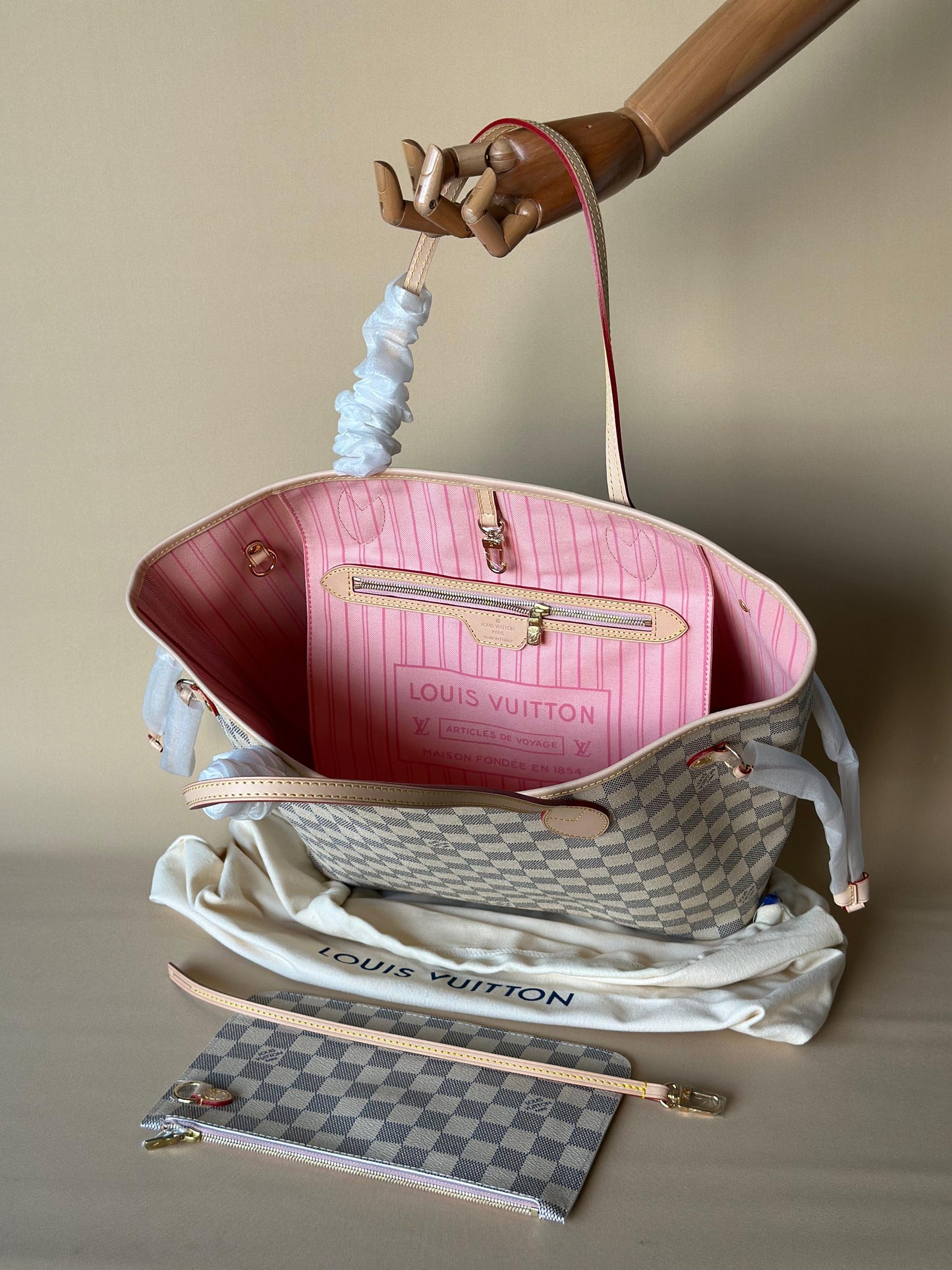 LOUIS VUITTON BAG