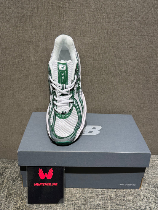 New Balance 740 Green