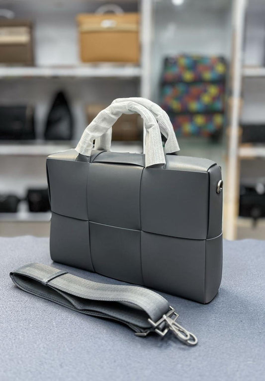 Bottega Laptop Bag (VIP Quality)