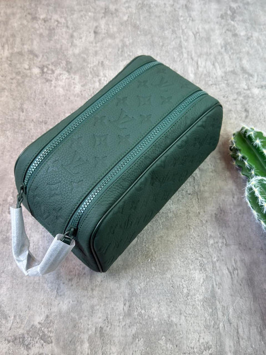 Louis Vuittin Pouch (VIP Quality) 8 colors