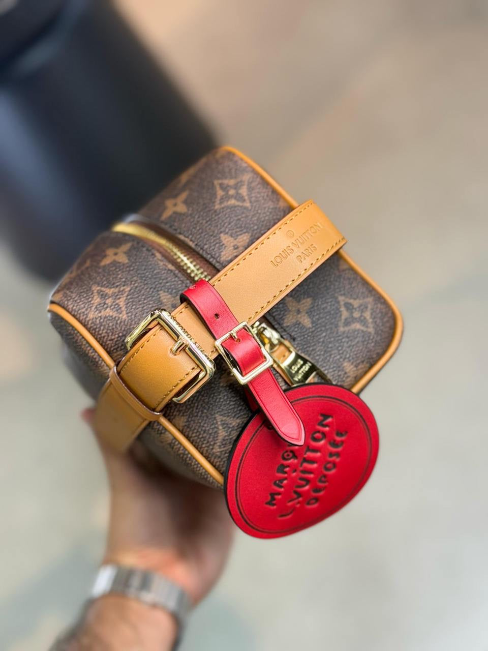 Louis Vuittin Pouch (VIP Quality) 4 colors