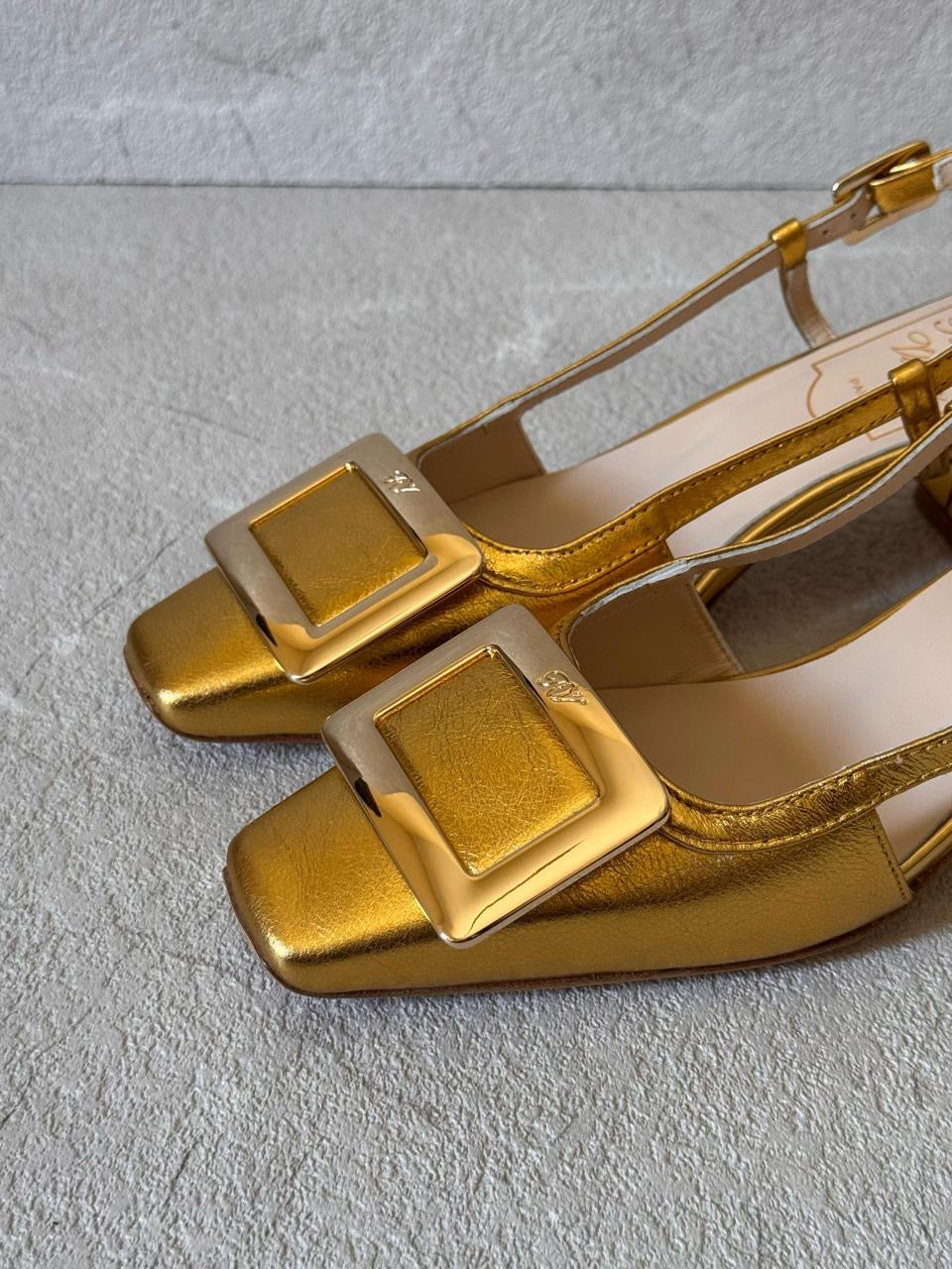 Roger Viver Heels