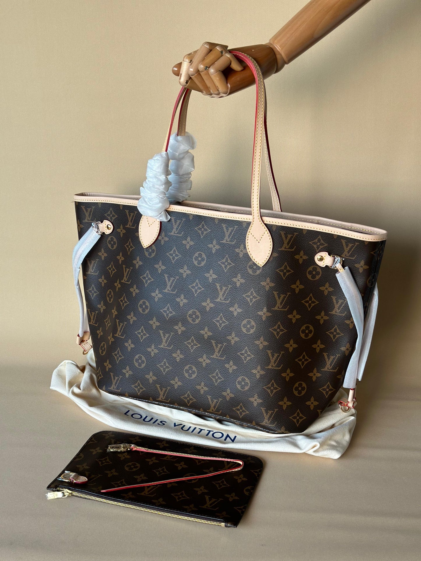 LOUIS VUITTON BAG