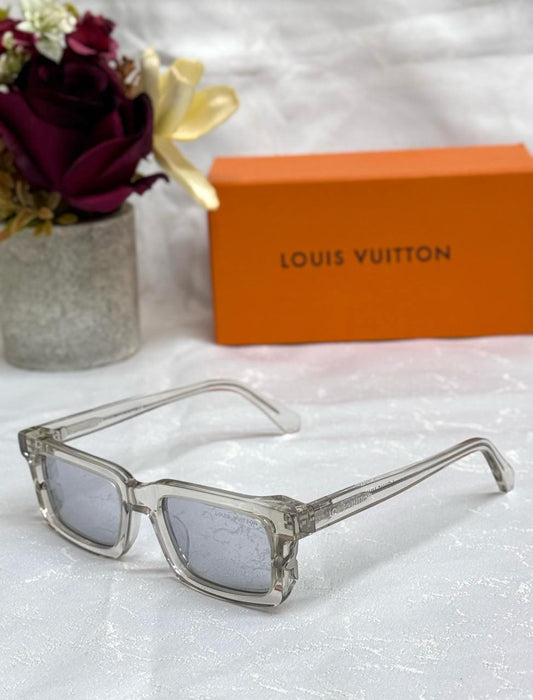 Louis Vuitton Sunglasses 2 colors