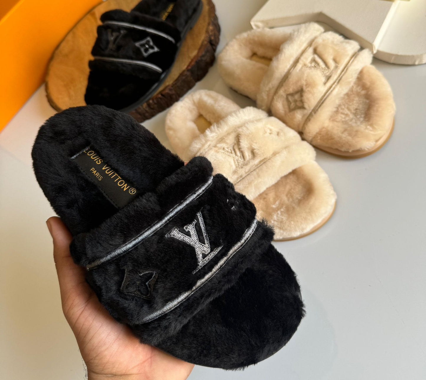 Louis Vuitton Slippers