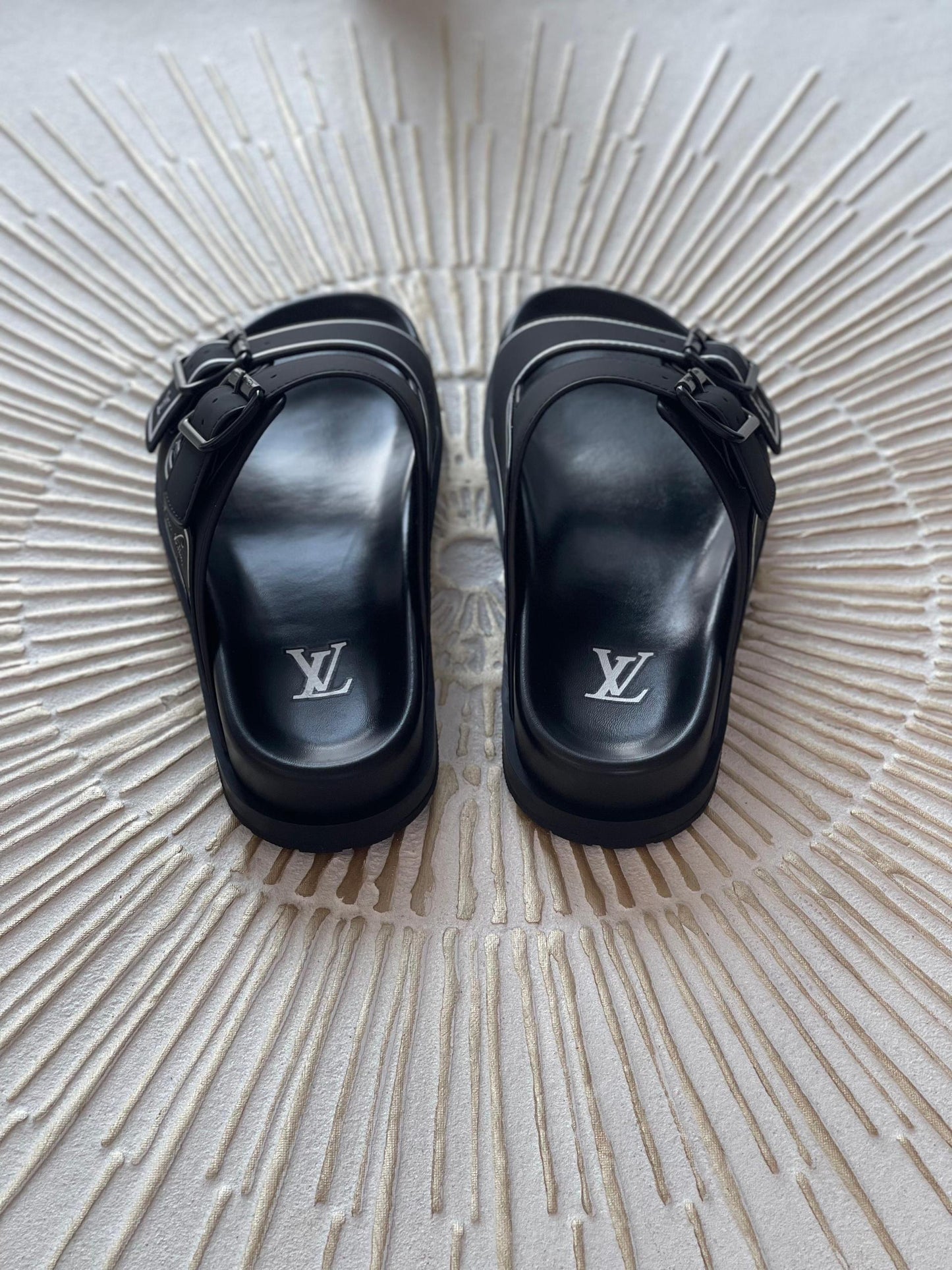 Louis Vuitton Slippers 2 colors