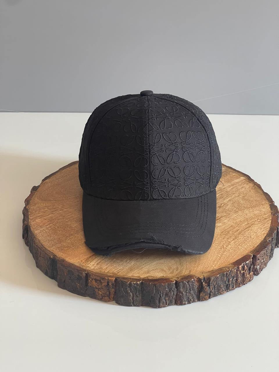Loewe Caps 6 colors