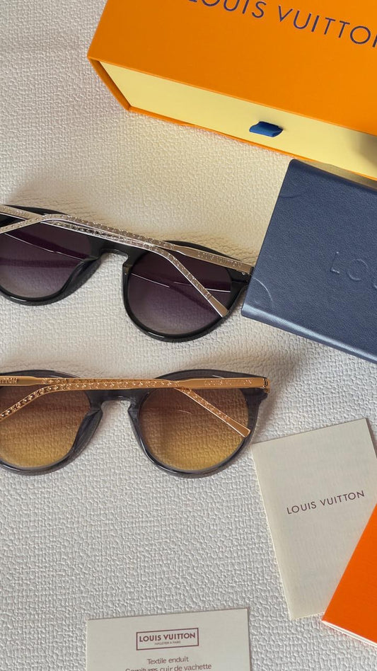 Louis Vuitton Sunglasses 2 colors