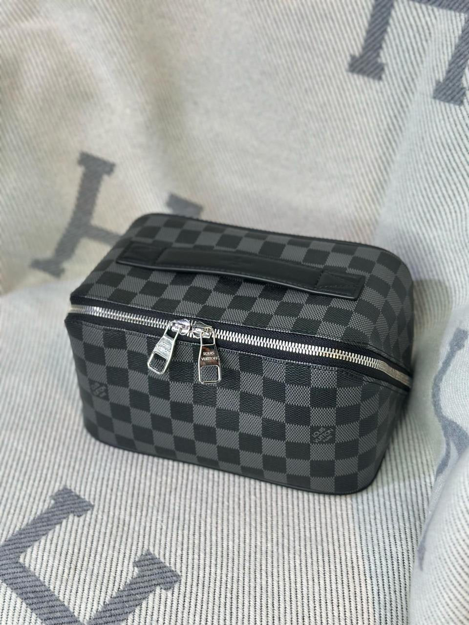Louis Vuitton Pouch (VIP Quality) 3 colors