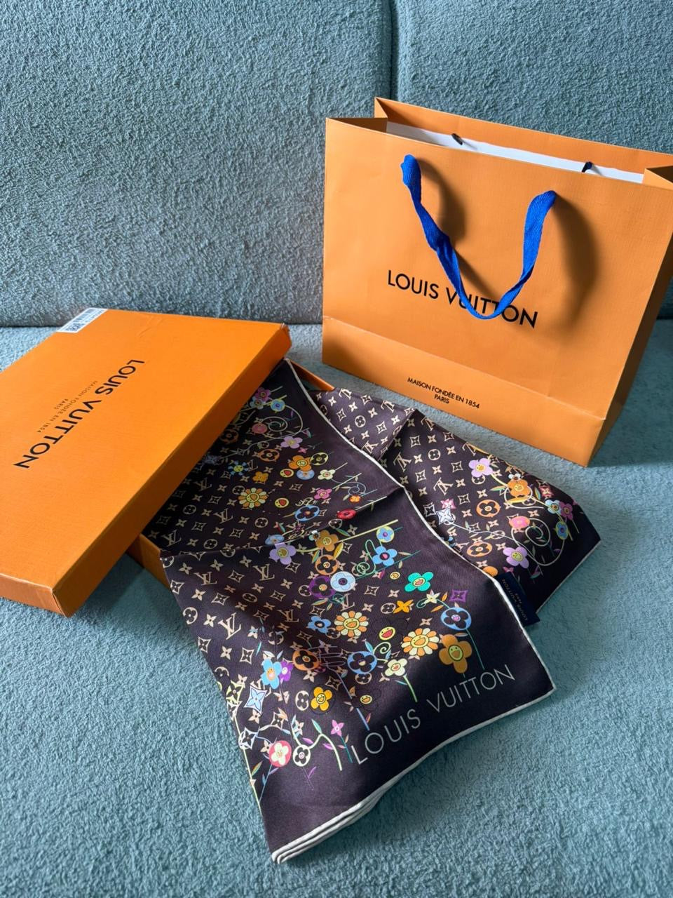Louis Vuitton Scarfs 6 colors