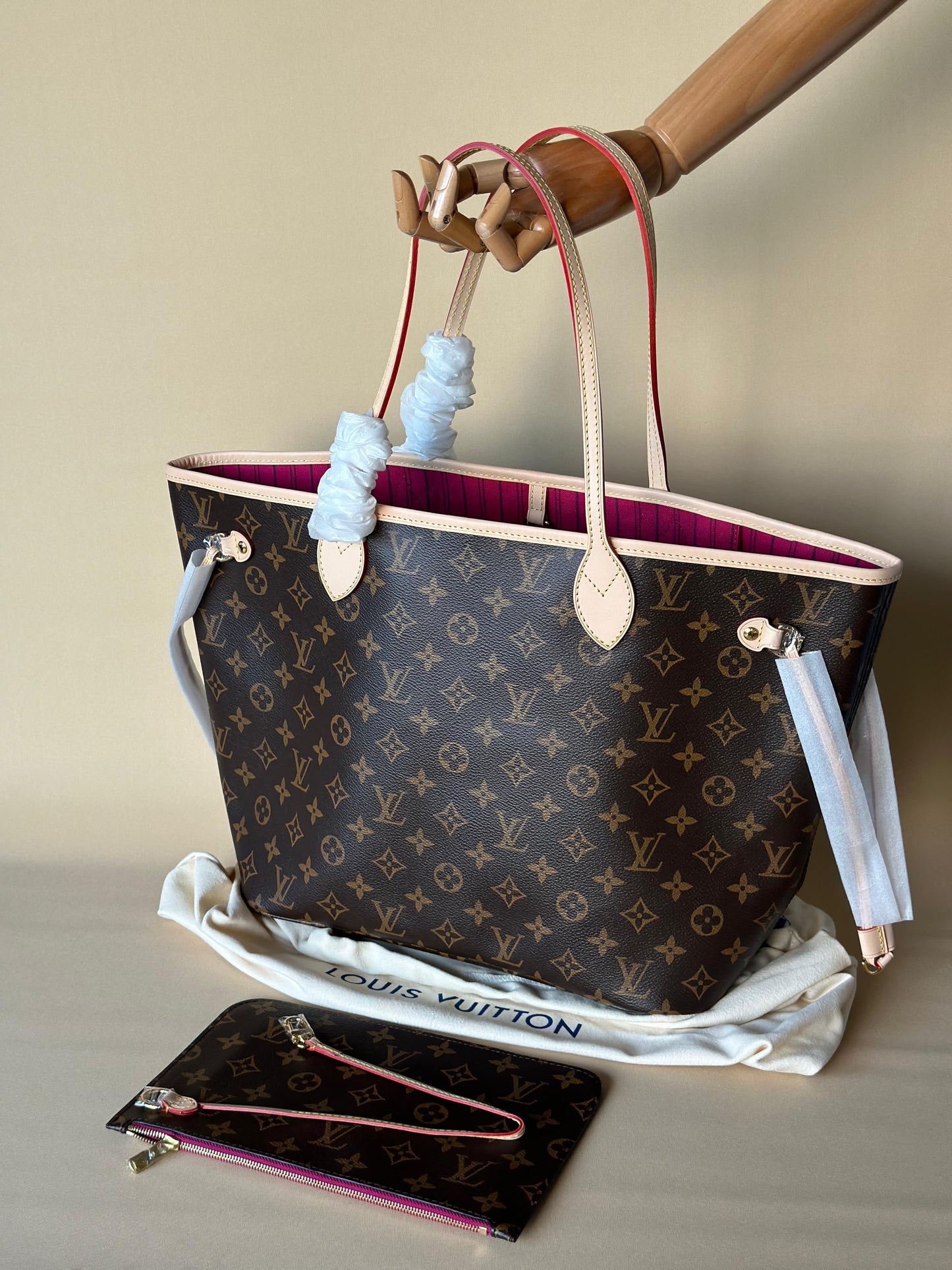 LOUIS VUITTON BAG