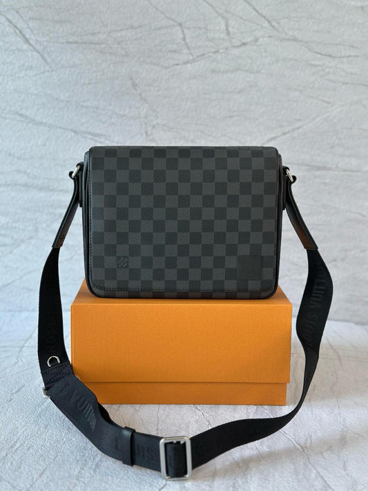 Louis Vuitton Messenger Bag (VIP Quality)
