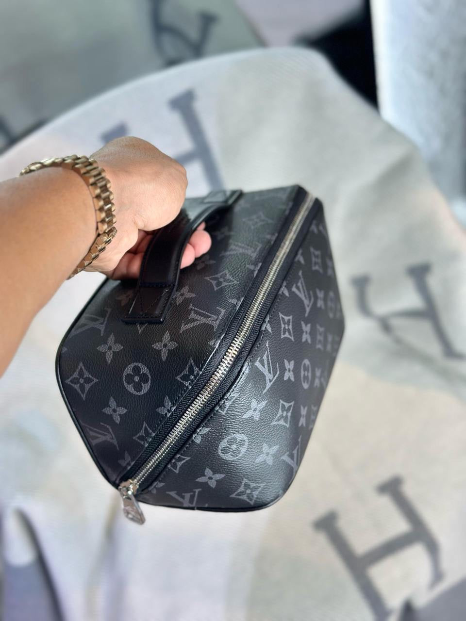 Louis Vuitton Pouch (VIP Quality) 3 colors