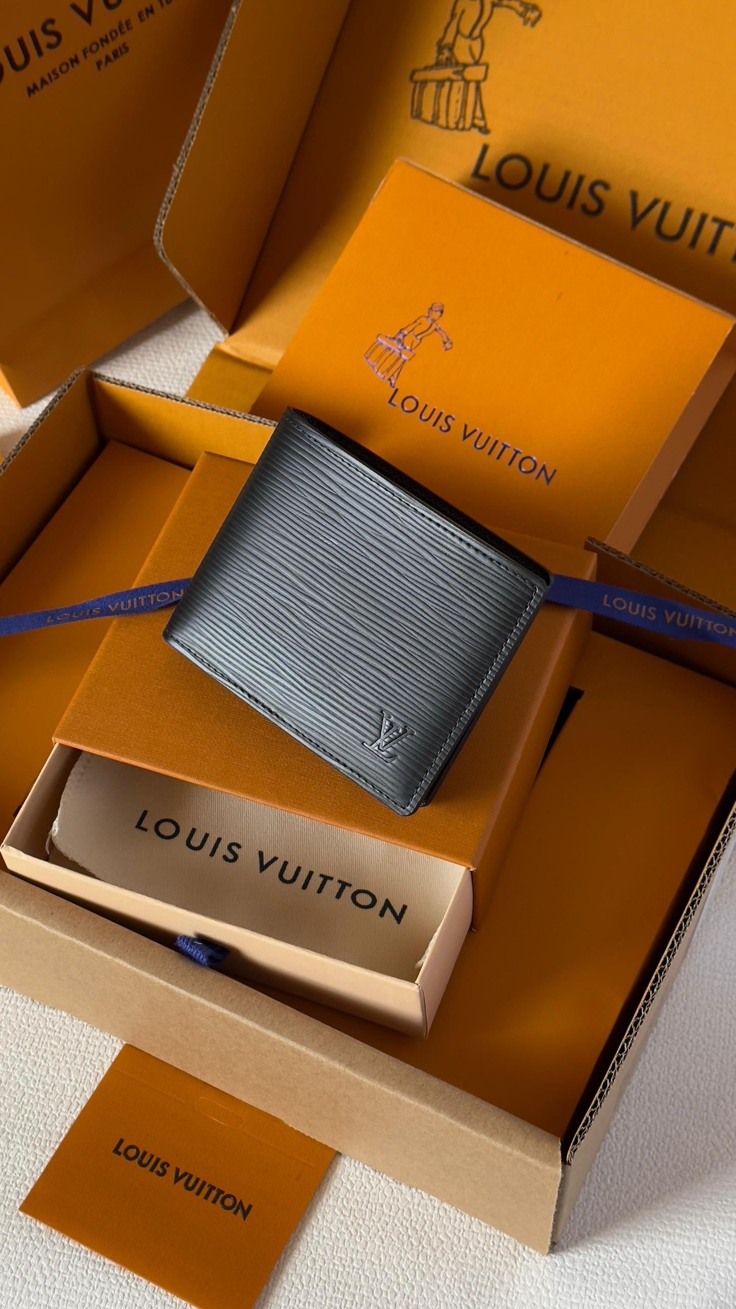 Louis Vuitton Wallet 8 colors (VIP Quality