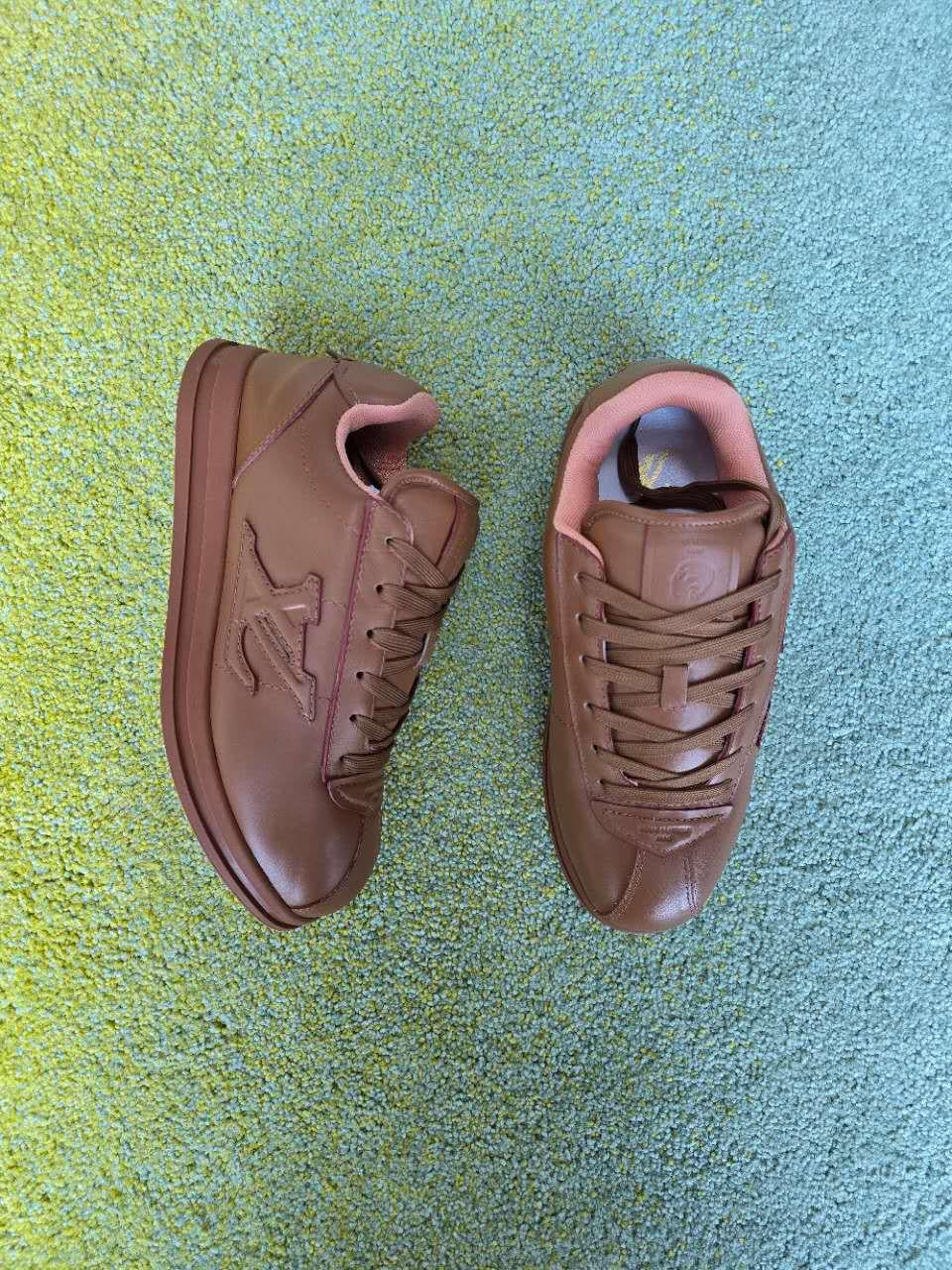Louis Vuitton Sneakers 4 colors