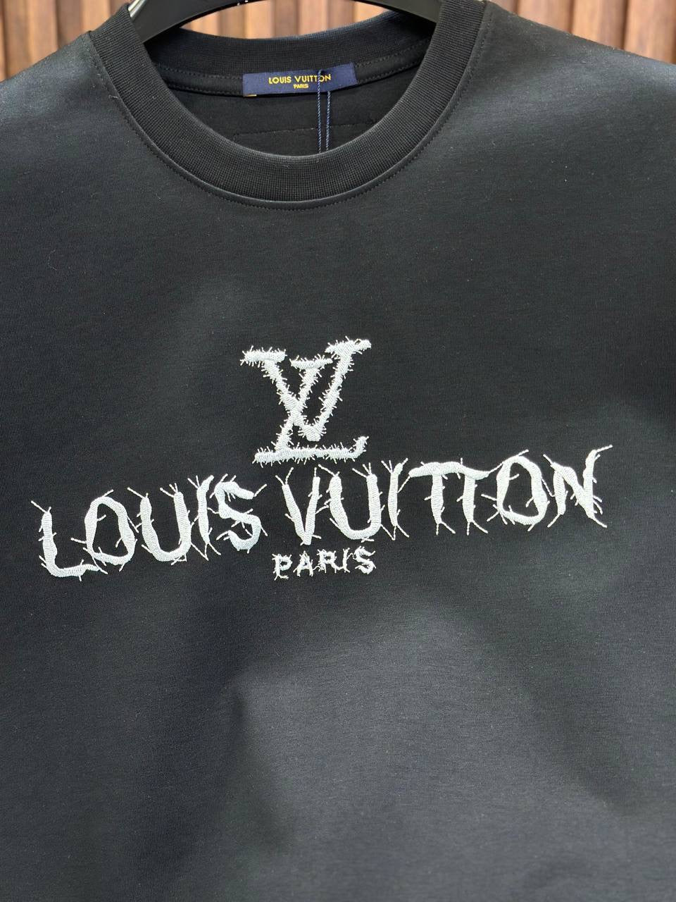 Louis Vuitton T-Shirt 2 colors