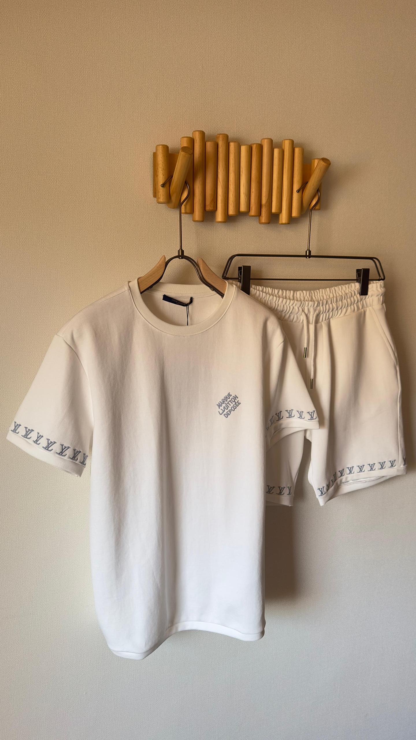 Louis Vuitton Set