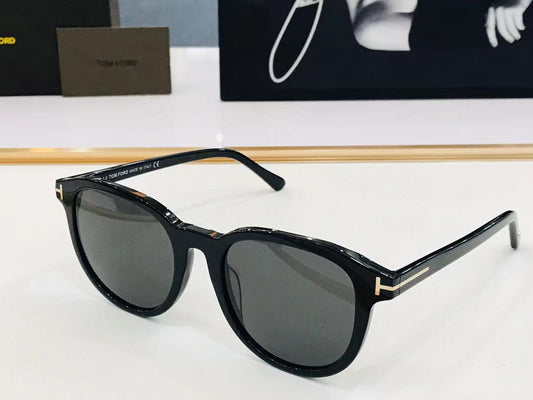 Tom Ford Sunglasses 2 colors