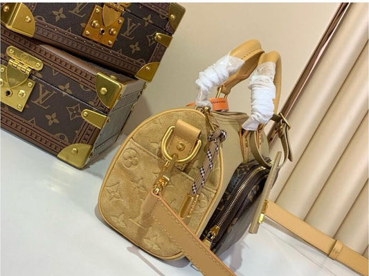Louis Vuitton Sling Bag (VIP Quality)