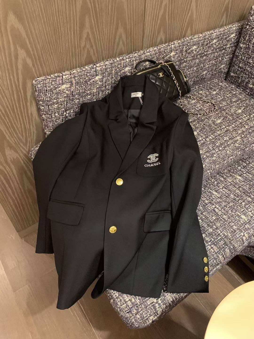 Chanel blazer 2 colors