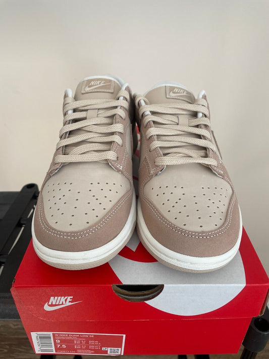 SB Dunk Low Sand Drift