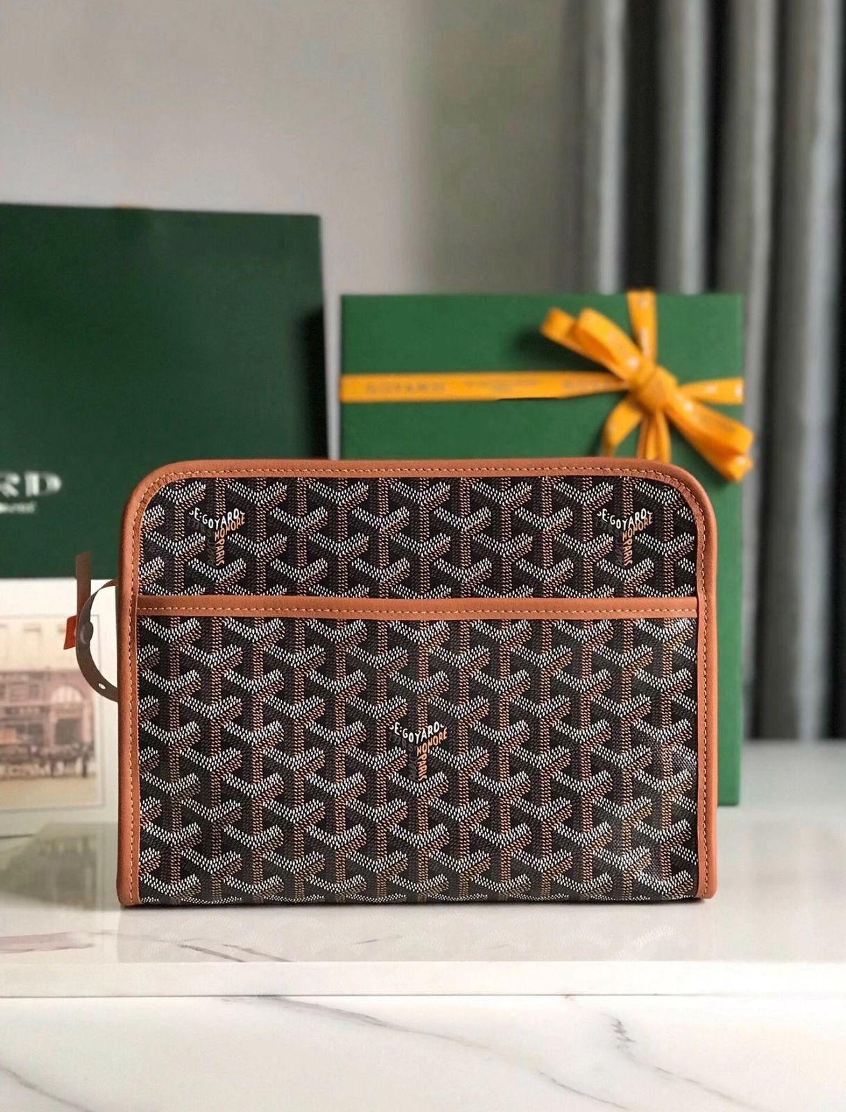 Goyard Clutch (VIP Quality)