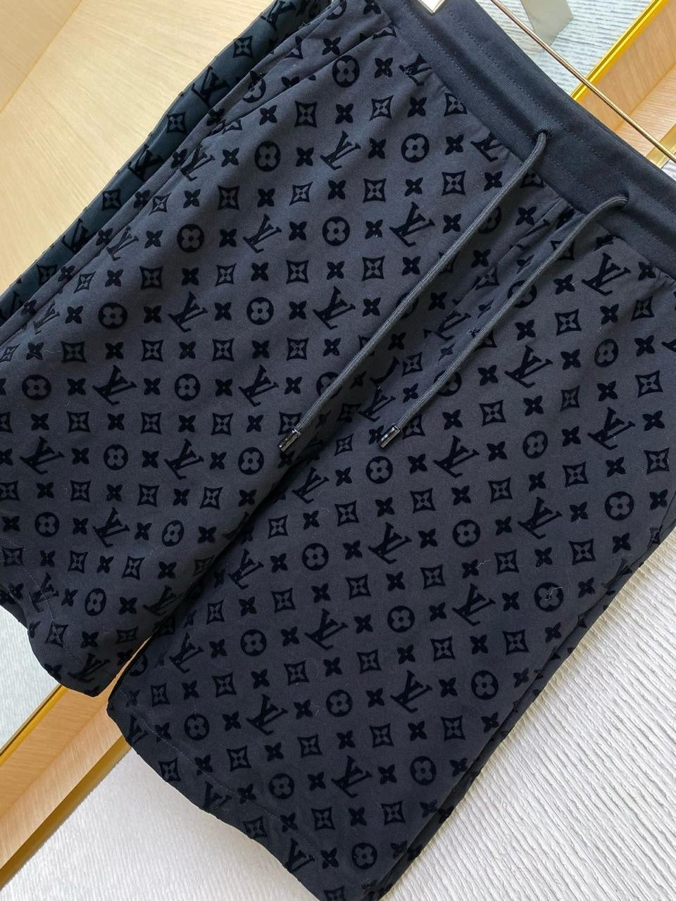 Louis Vuitton Set 2 colors