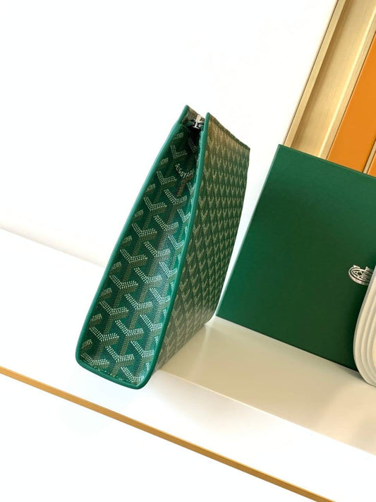 Goyard Clutch