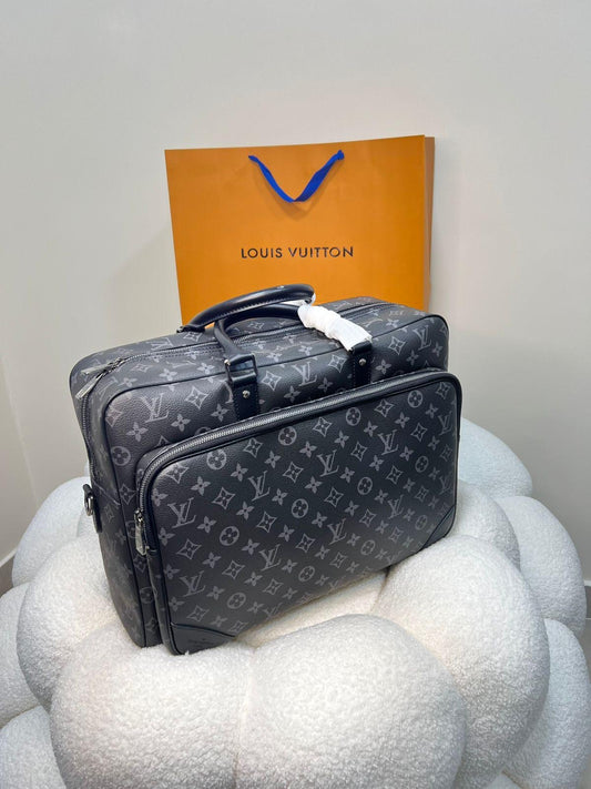 Louis Vuitton Duffle Bag ( VIP Quality )