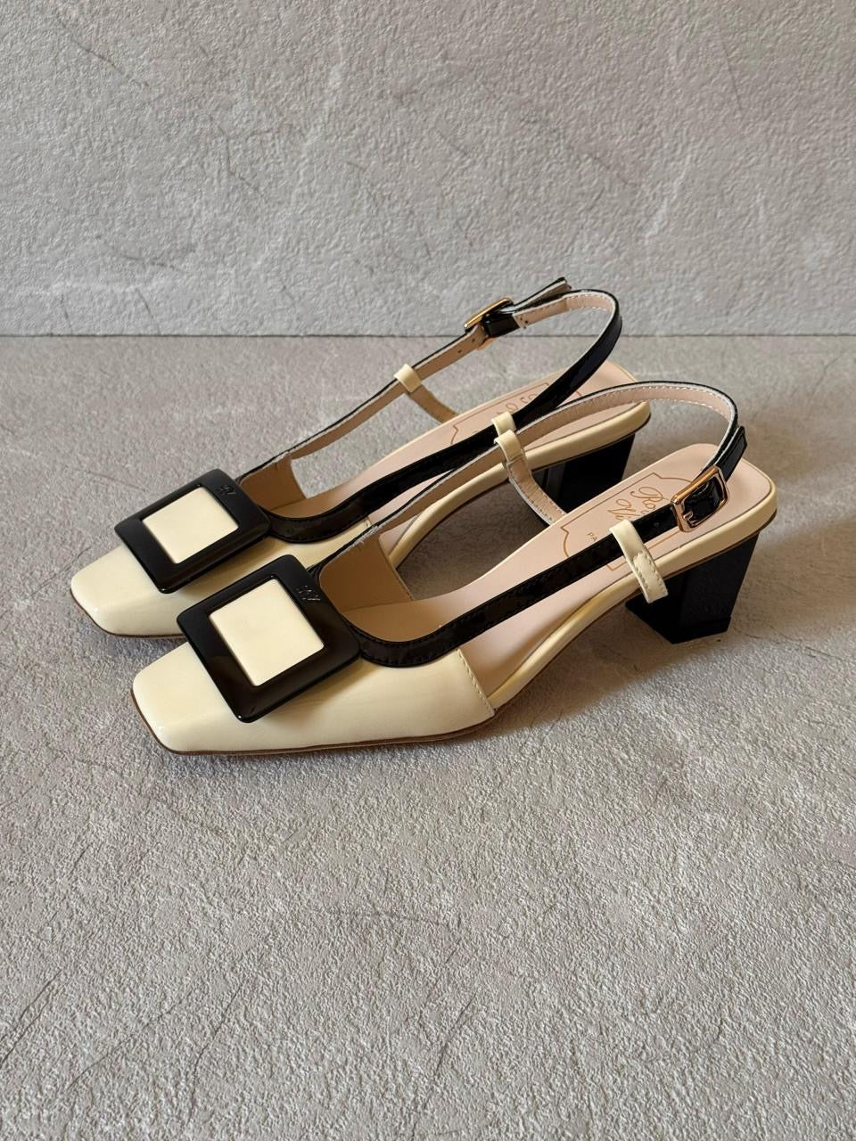 Roger Viver Heels
