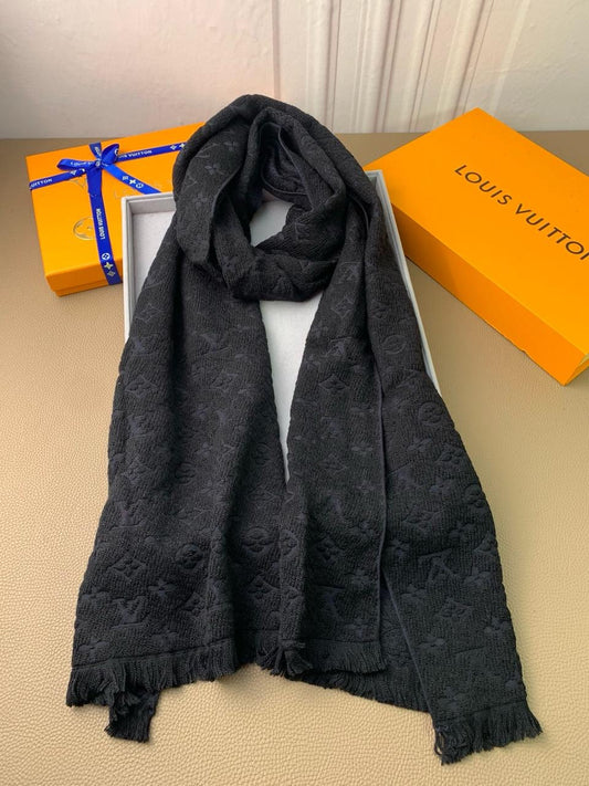 Louis Vuitton Unisex Scarf