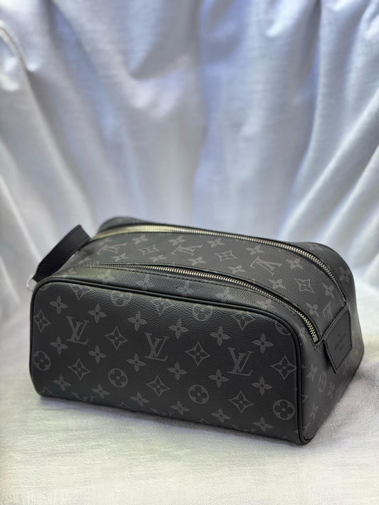 Louis Vuitton Pouch (VIP Quality) 3 colors