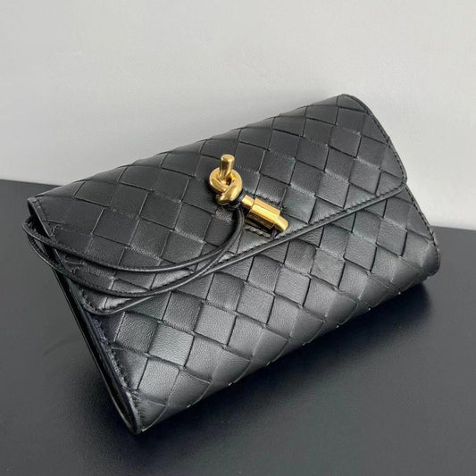 Bottega Veneta Clutch (VIP Quality)