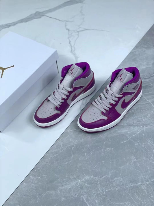 Jordan 1 Mid Magenta
