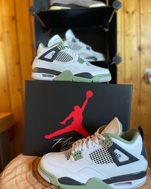 Jordan 4 Seafoam