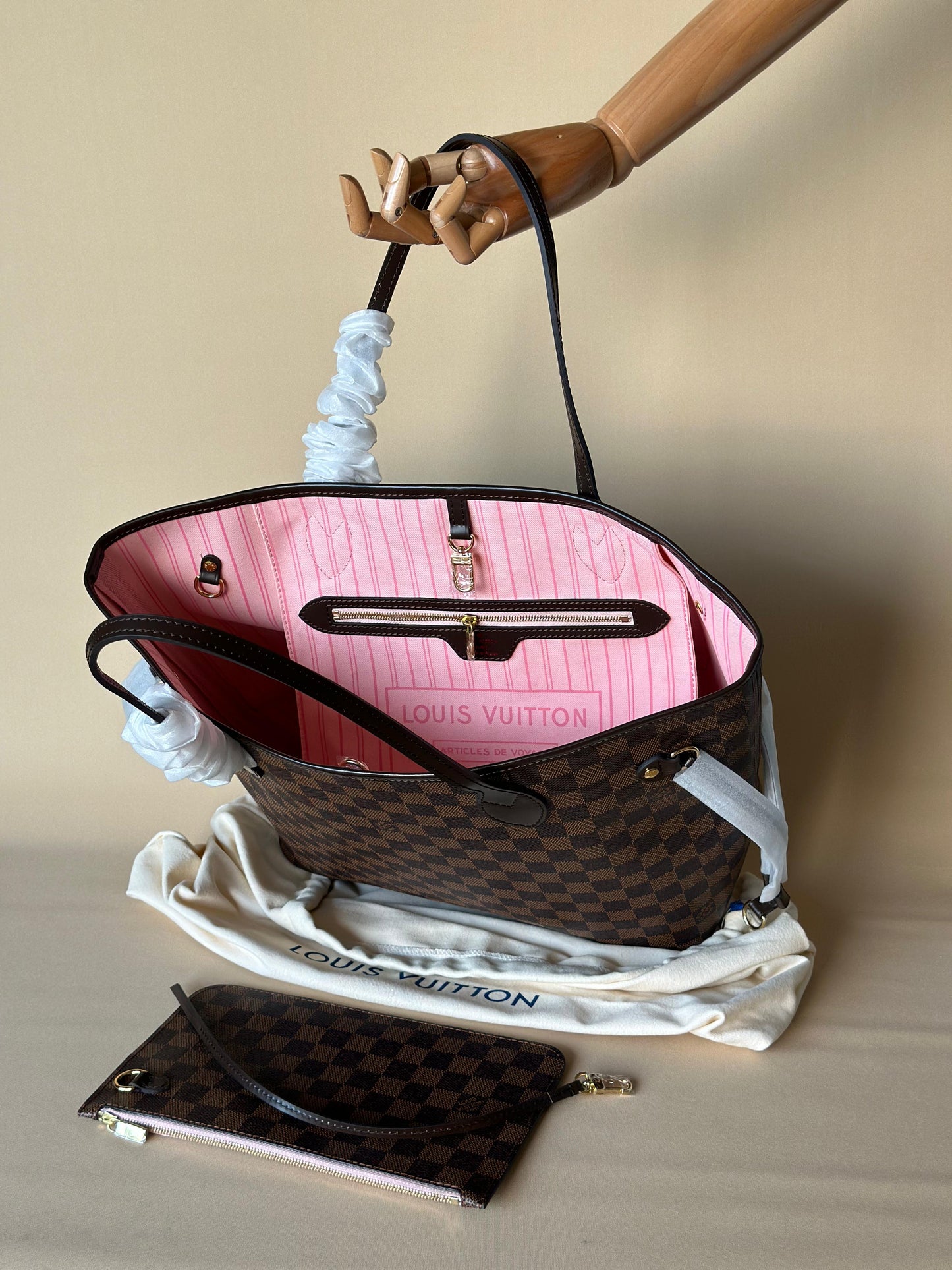 LOUIS VUITTON BAG