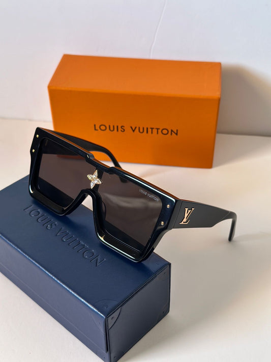 Louis Vuitton Sunglasses 3 colors