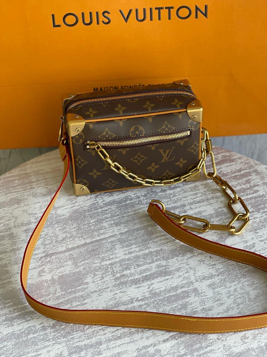 Louis Vuitton Messenger Bag