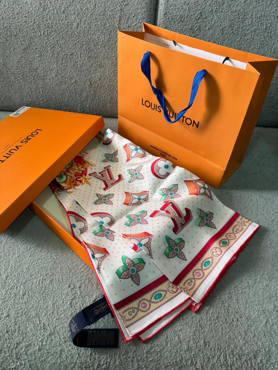 Louis Vuitton Scarfs 6 colors