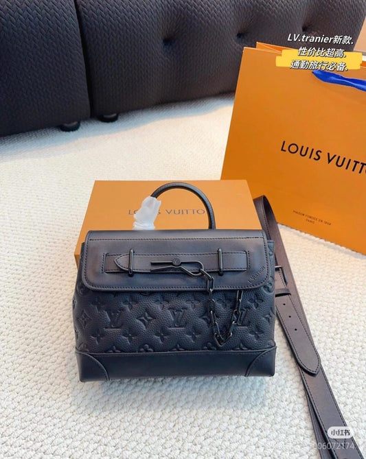 Louis Vuitton Messenger Bag
