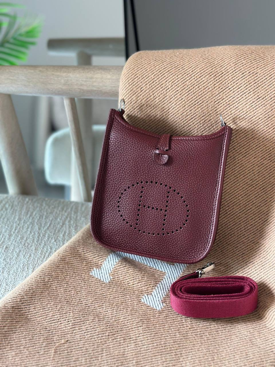 Hermes Evelyne TPM Sling Bag (VIP Quality)