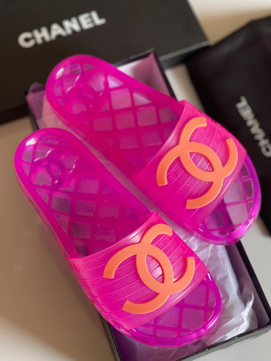 CHANEL Female SLIPPERS